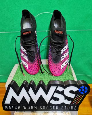 Botas Futbolista profesional Selección Española