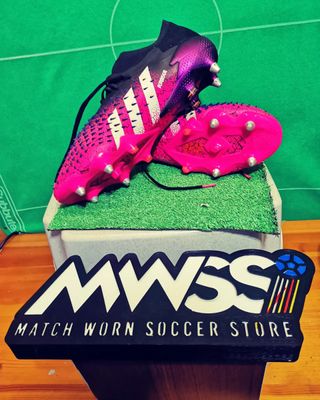 Botas Futbolista profesional Selección Española