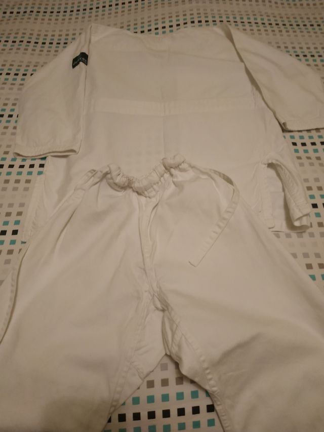 Traje JUDO niño talla 120cm