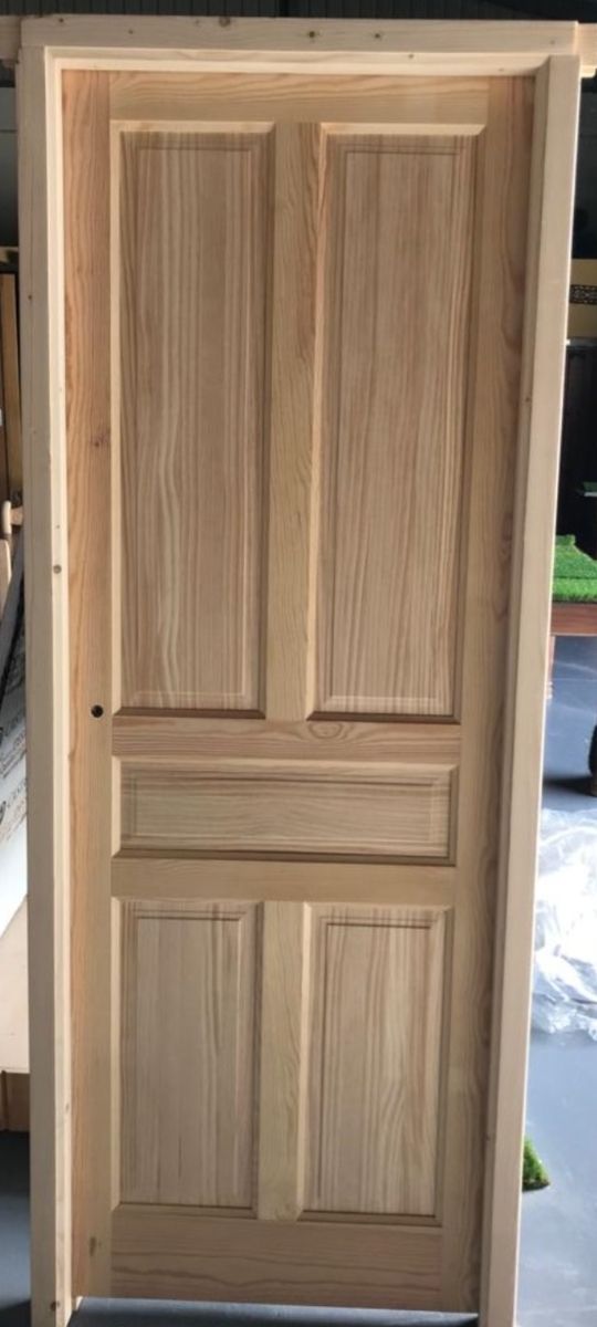 Puertas de madera maciza