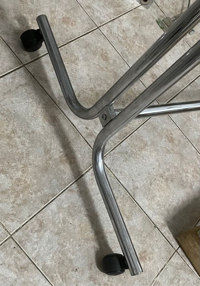 perchero burro metalico