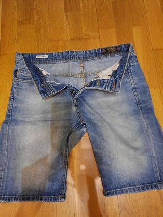 Pantalón corto vaquero. Talla S