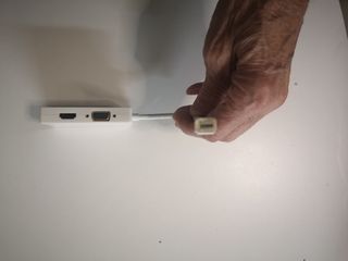Cable thunderbolt a hdmi, vga y VI blanc