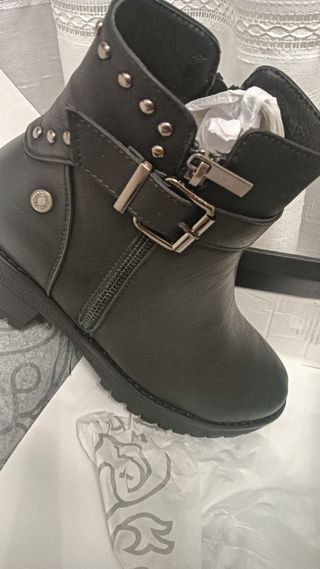 Botas sin estrenar
