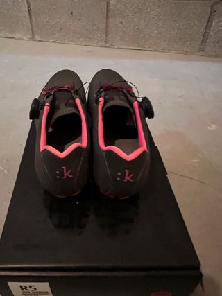 botas fi'zi:k carretera