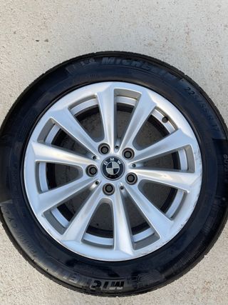 Llantas BMW ORIGINALES 17” con neumáticos NUEVOS