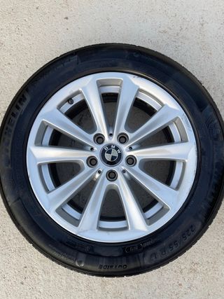 Llantas BMW ORIGINALES 17” con neumáticos NUEVOS