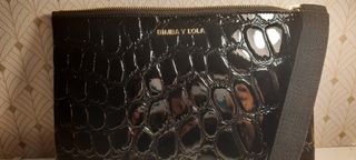Cartera de mano