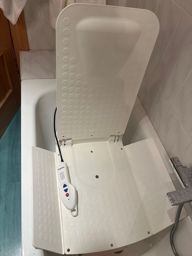 silla Aquatec orca elevable para bañera