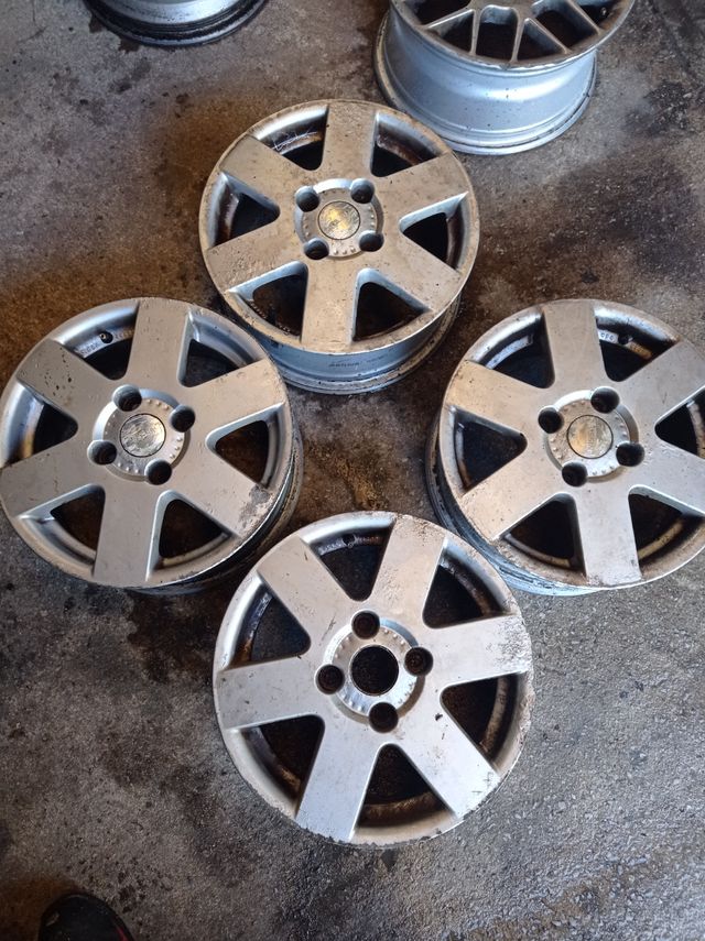 Varios lotes de llantas