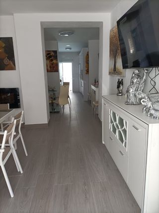 casa alquiler Chipiona a 3 min de la Playa  semana quincena fines de semana y por día ideal moteros semana santa cochera opcional