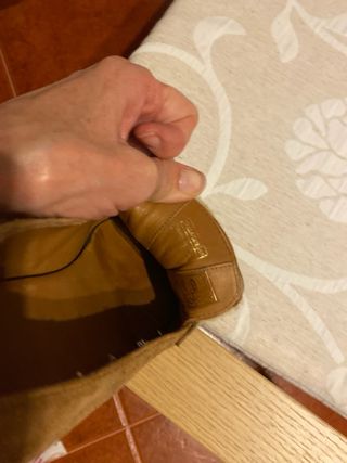 Zapato  mocasin color camel piel vuelta