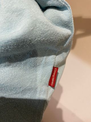 Camiseta azul de Coronel Tapiocca