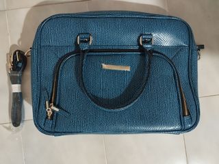 Bolso con asas