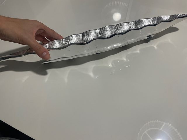 bandeja forma de hoja decorativa color plata