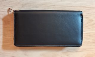 Cartera de piel acolchada,para mujer.Negra.