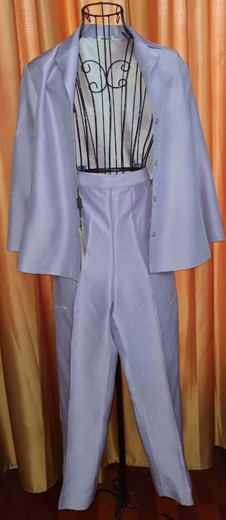 Traje tres piezas,Emanuelli