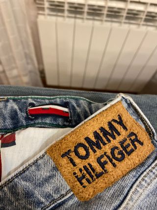 Pantalon vaquero Tommy Hilfiger 10 años 140 cm
