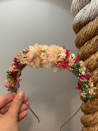 Diadema Tiara flores preservadas