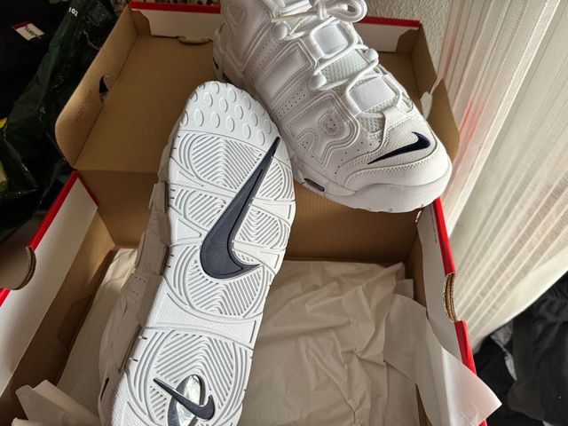 nike air more uptempo 96