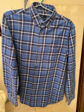 Lote 4 camisas de franela en muy buen estado