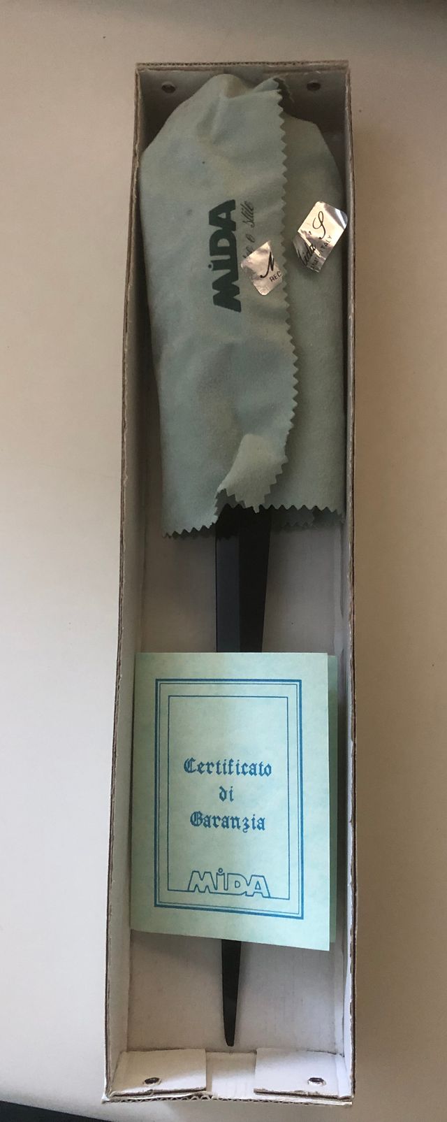 Tagliacarte Scultoreo MIDA