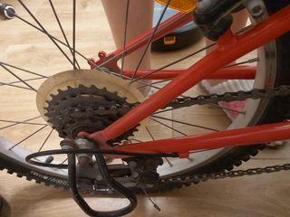 Bicicleta btwin roja