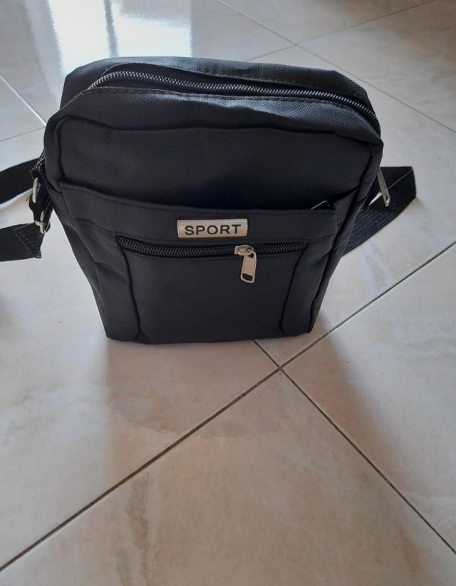 Borsello uomo a tracolla