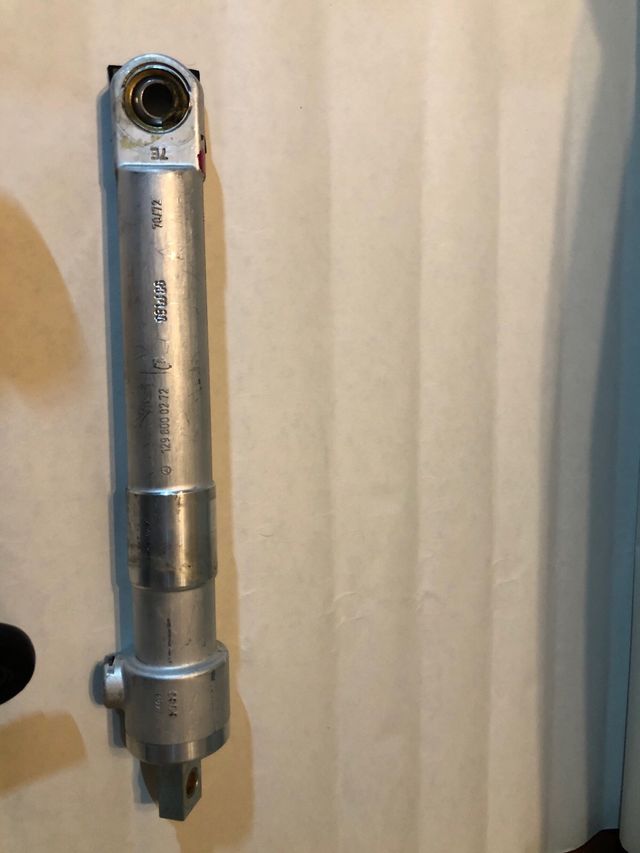 Reparación Pistones hidraulicos SL500/SL280R129