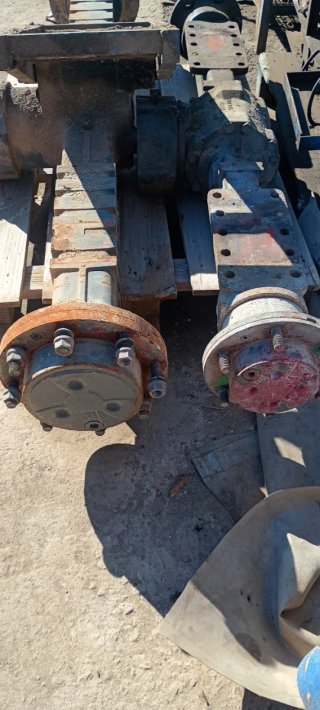 Ejes spicer Dana maquinaria  zf maquinaria dumper