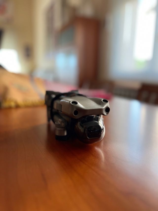 DJI Mavic air 2s Fly more Combo + DJI Refresh