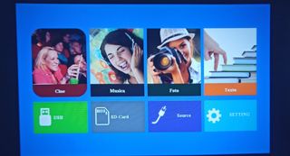 Proyector Yaufey 2200 lumens