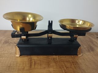 Antigua Balanza de dos Platos Nivi 1kg