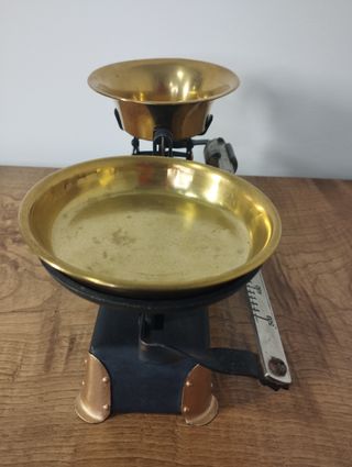 Antigua Balanza de dos Platos Nivi 1kg