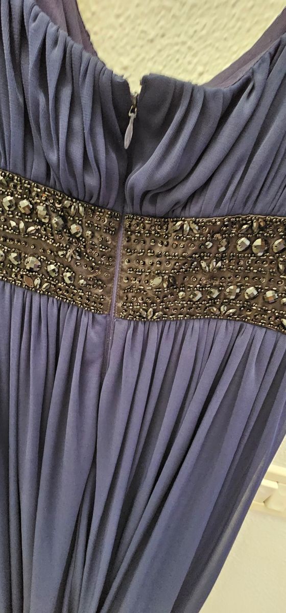 Vestido largo de fiesta azul marino y negro