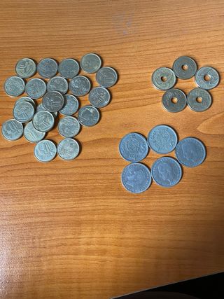 Monedas de 5 y 25 pesetas