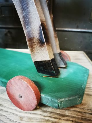 Caballo madera antiguo. Juguete