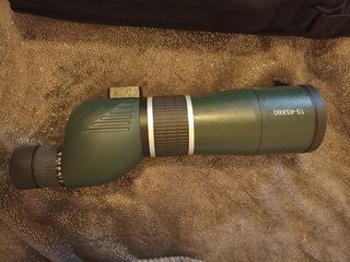 Pequeño telescopio terrestre