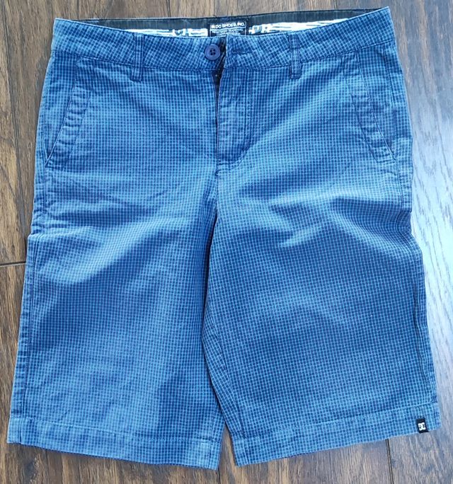 Pantalón short niño DC Shoes, perfecto estado