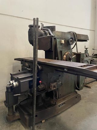 Fresadora universal CORREA FU-10