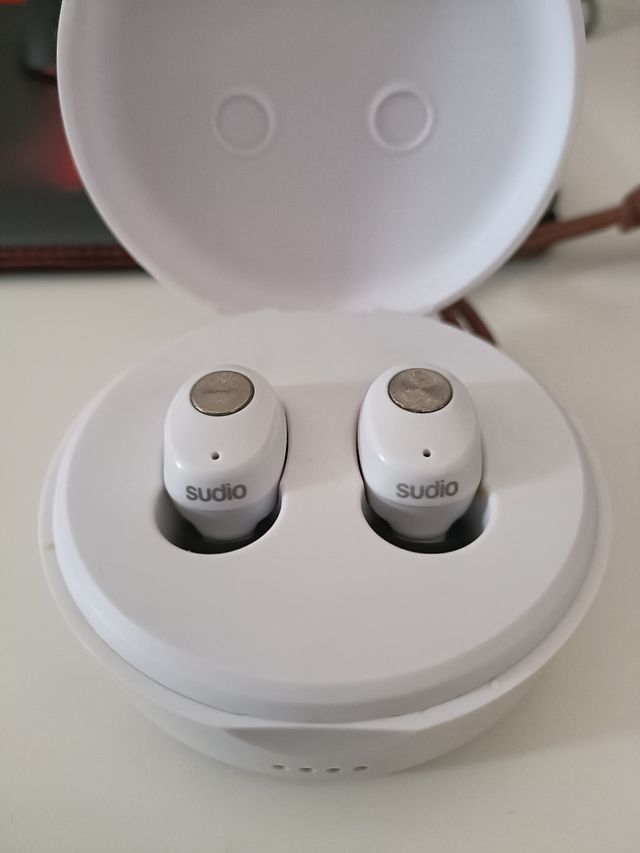 Cuffie Bluetooth Sudio niva bianche