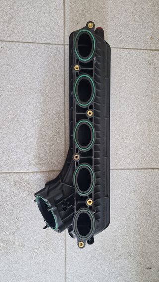 Colector admisión Ford Focus ST RS 2.5T Volvo