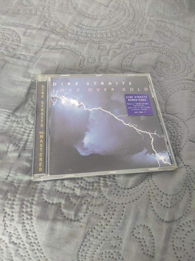 Diré straits.. LOVE over gold