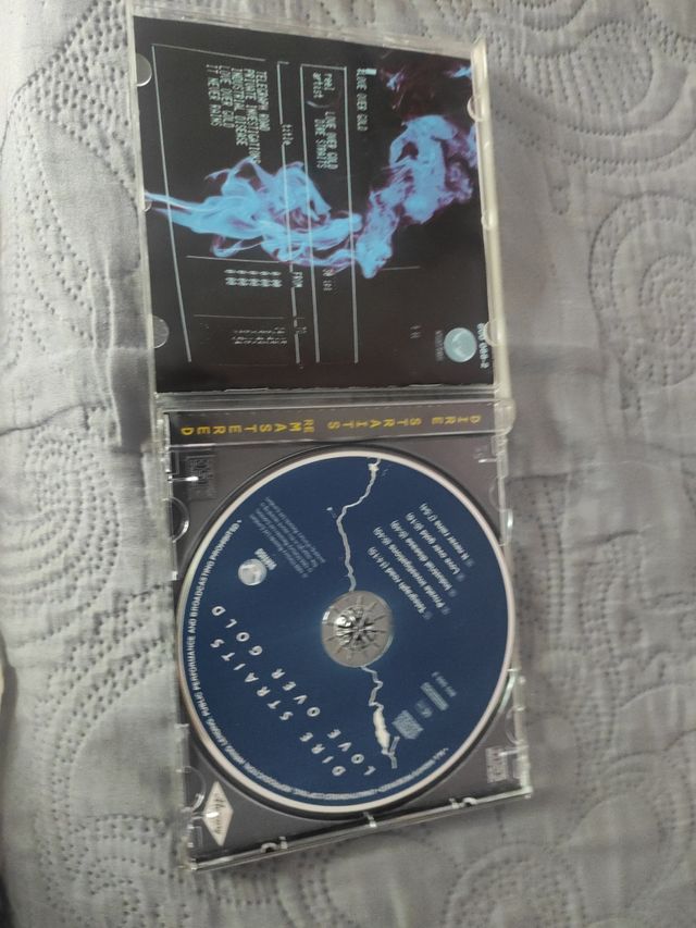 Diré straits.. LOVE over gold