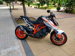 KTM superduke 1290r