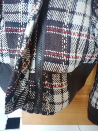 Cazadora tipo bomber