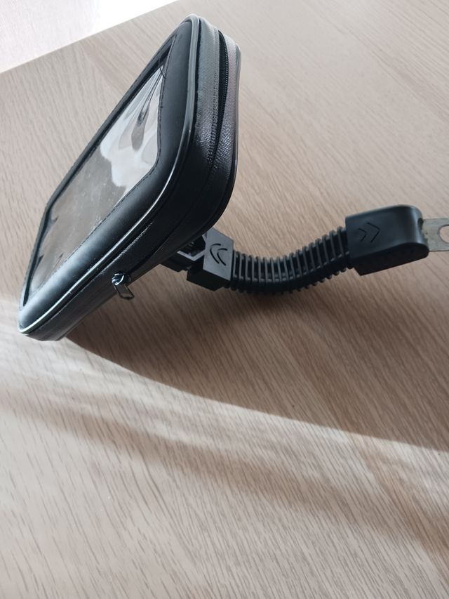 Suporte telemovel mota