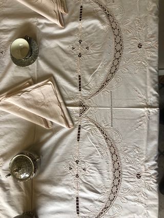 Tovaglia perle feste da 12 lavata stiro lavanderia