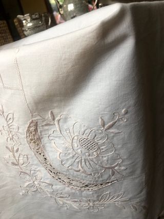 Tovaglia perle feste da 12 lavata stiro lavanderia