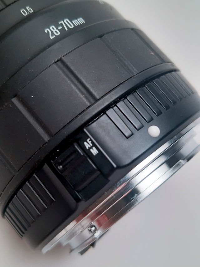 SIGMA UC ZOOM 28-70mm 2.8-4